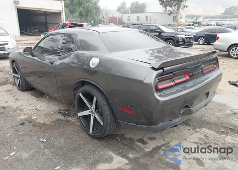 2016 Dodge Challenger Sxt z USA, uszkodzony, nr VIN 2C3CDZAG9GH315844